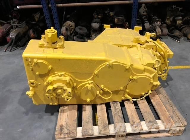 Komatsu WA 600-1 Transmisión