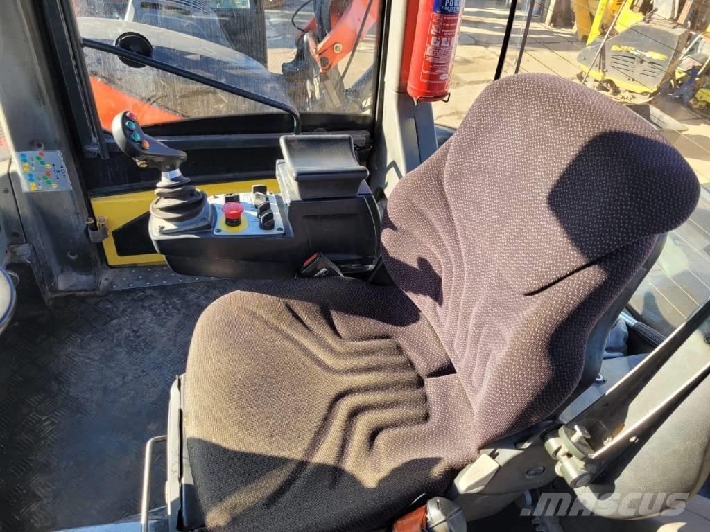 Bomag BW 151 AD-5 Rodillos de doble tambor