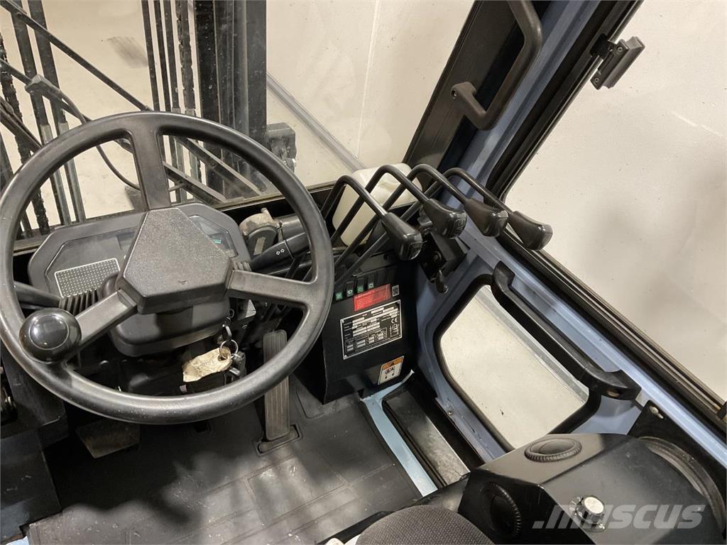 Utilev UT30P Carretillas diesel