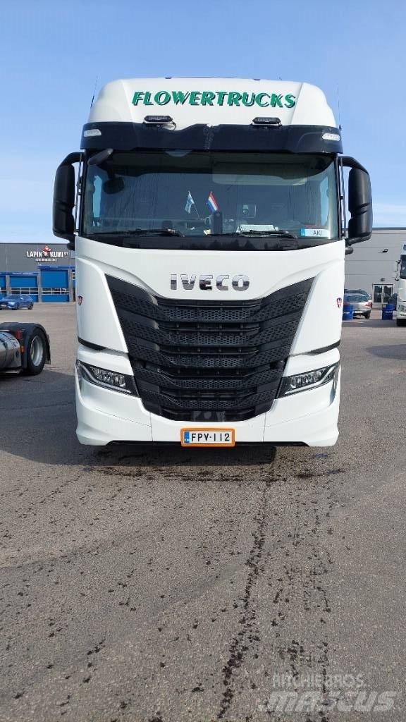 Iveco S-Way 460 LNG Cabezas tractoras