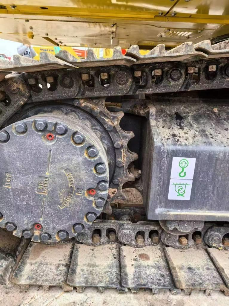 Komatsu PC 220 LC-8 Excavadoras de cadenas