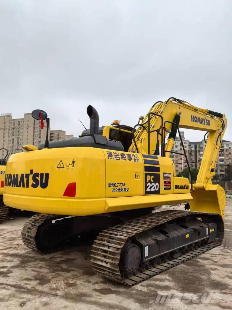 Komatsu PC 220 LC-8 Excavadoras de cadenas