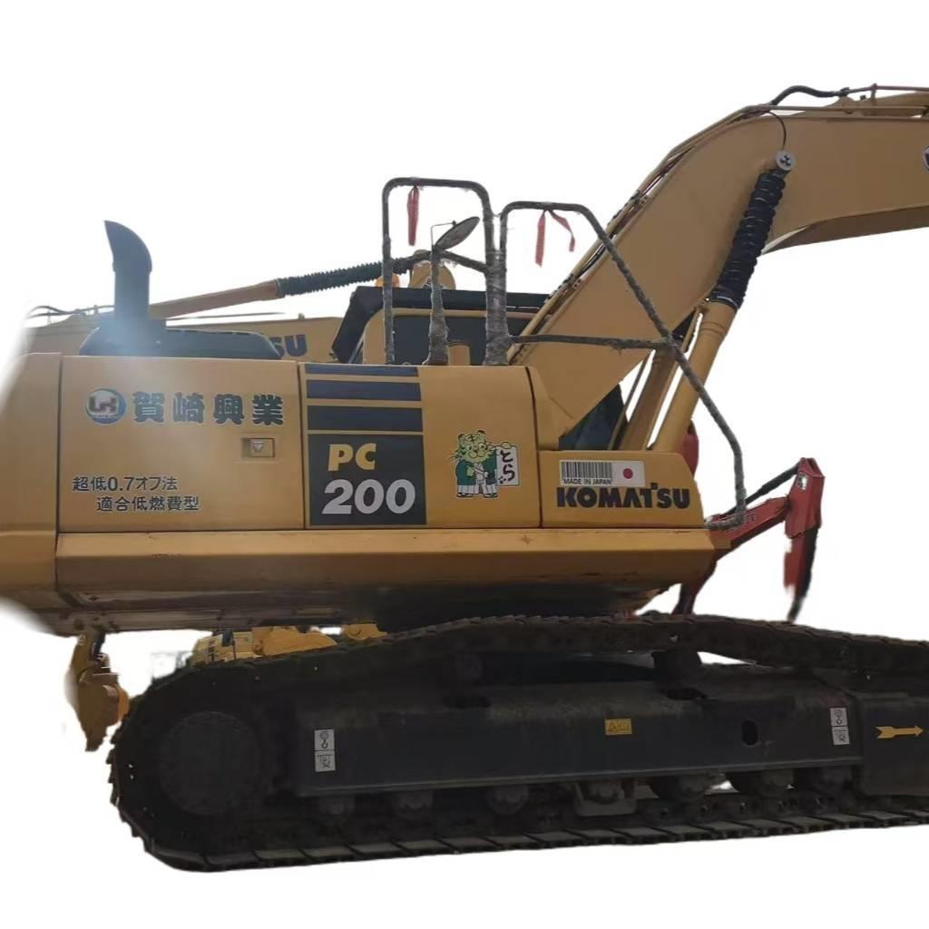 Komatsu PC 200-8 Excavadoras de cadenas