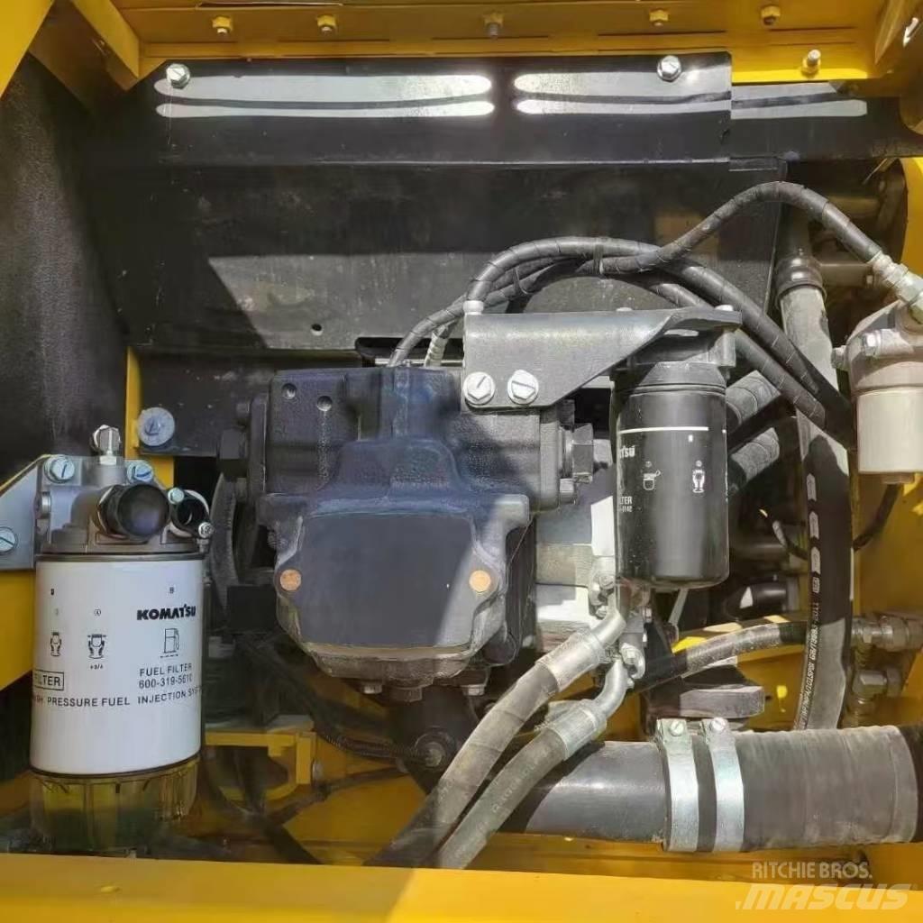 Komatsu 240LC-8 Excavadoras de cadenas