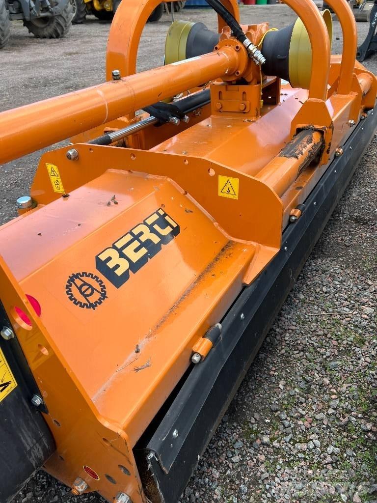 Berti EKR-S 300 Segadoras y cortadoras de hojas para pastos
