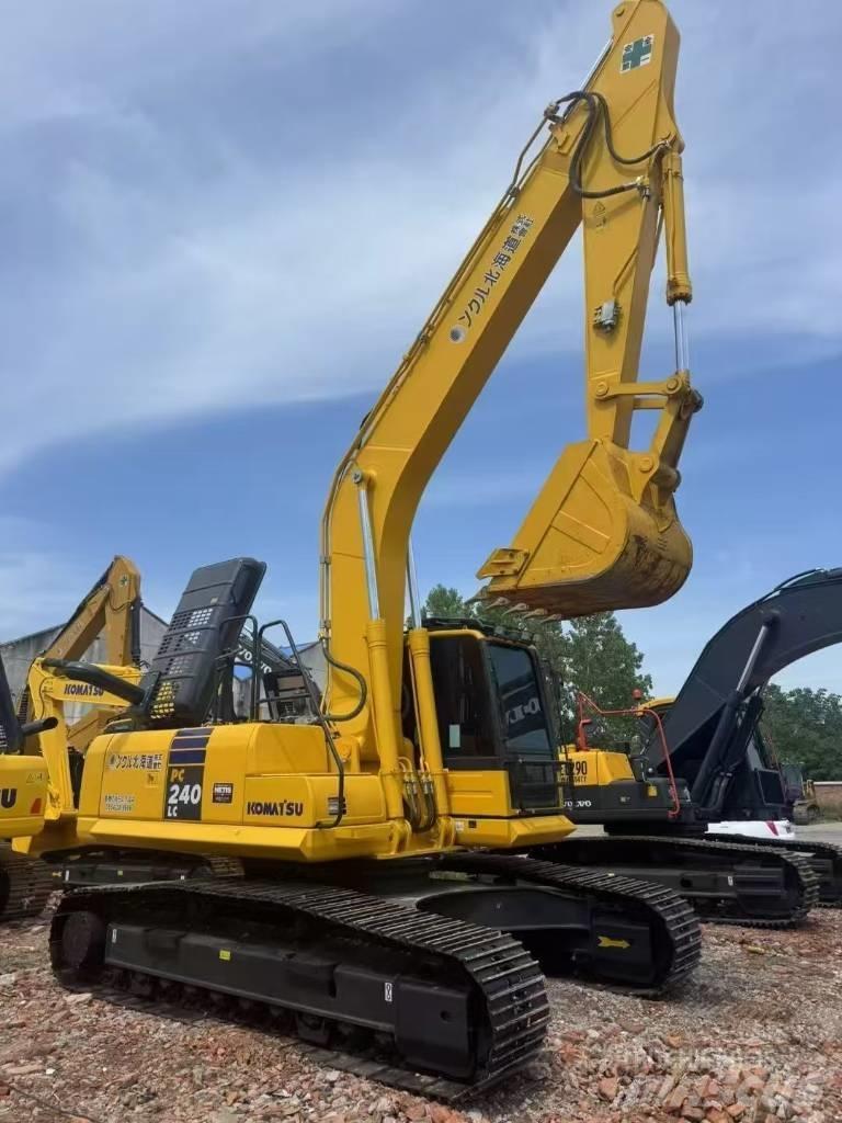 Komatsu 240LC-8 Excavadoras de cadenas