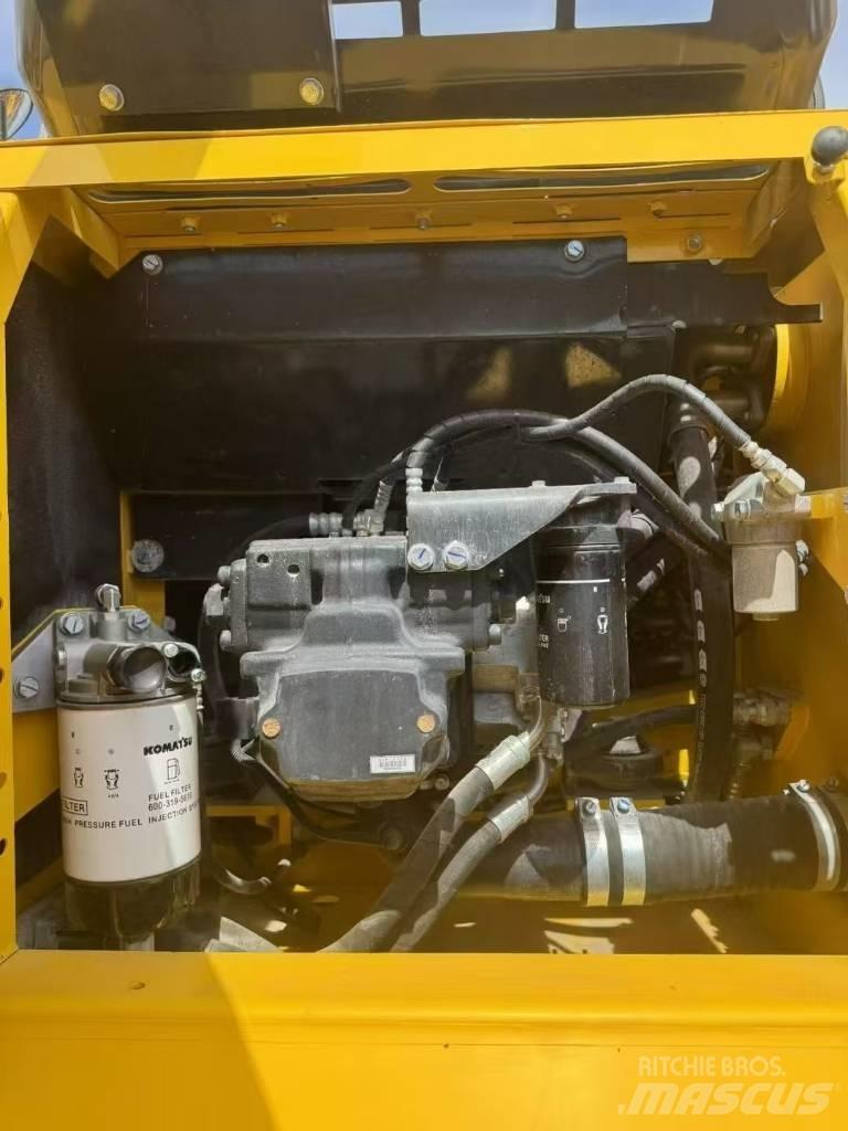Komatsu 240LC-8 Excavadoras de cadenas