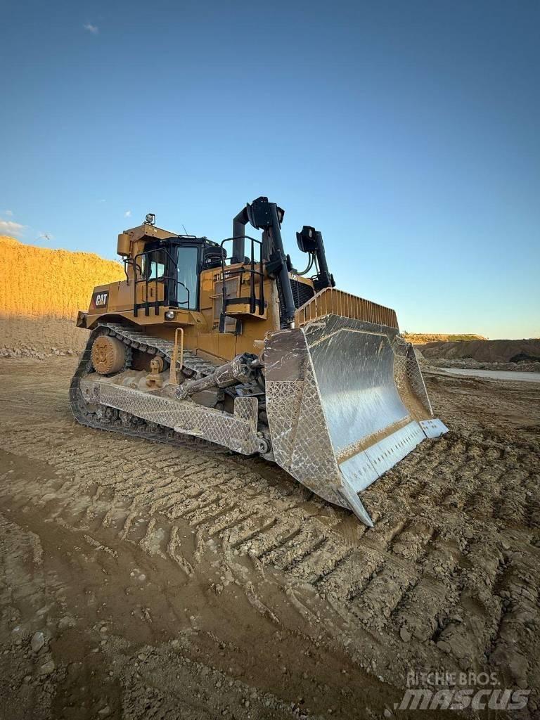 CAT D 10 T Buldozer sobre oruga