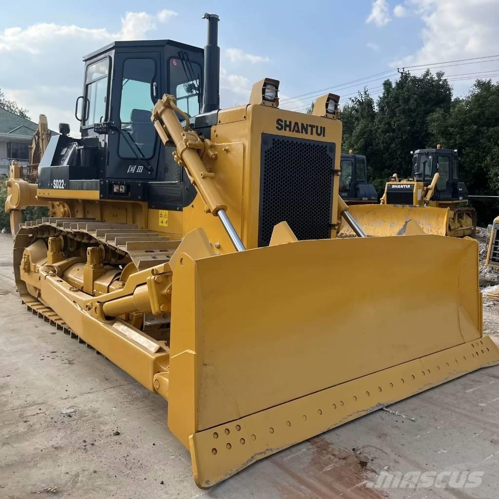 Shantui SD 22 Buldozer sobre oruga