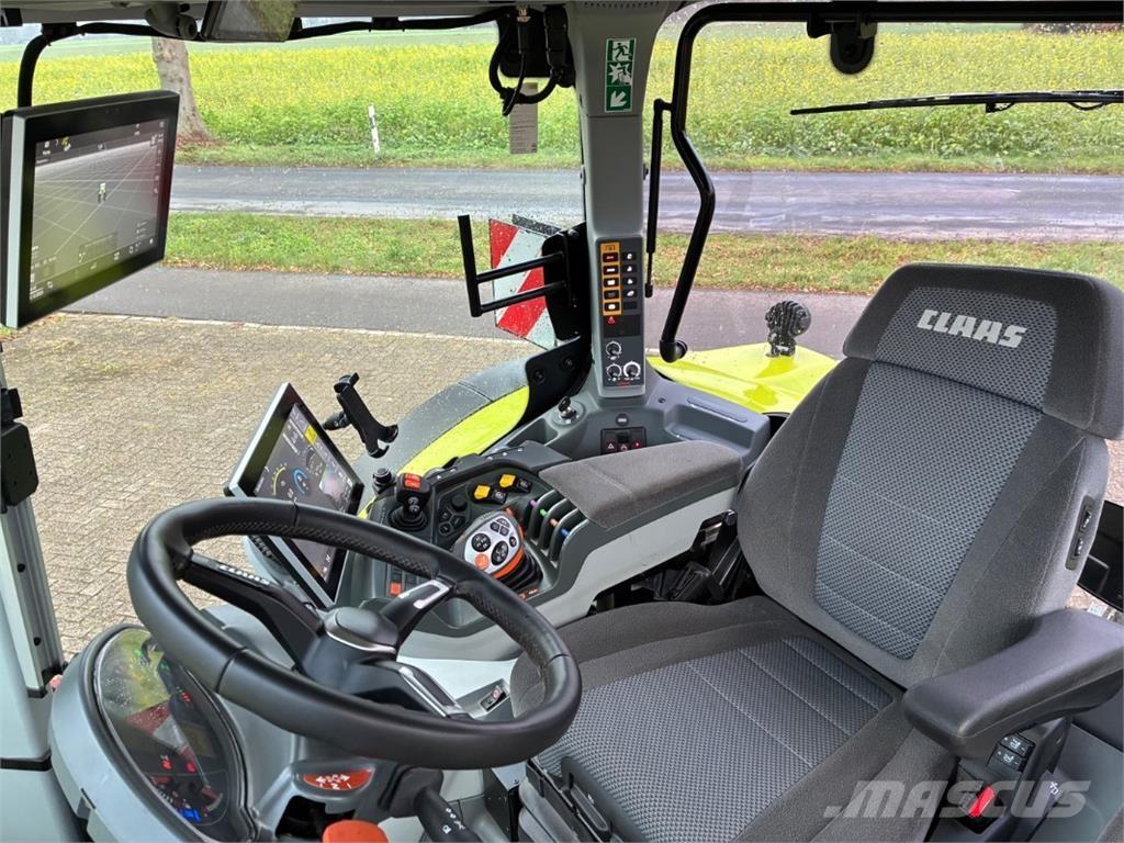 CLAAS Arion 660 Tractors