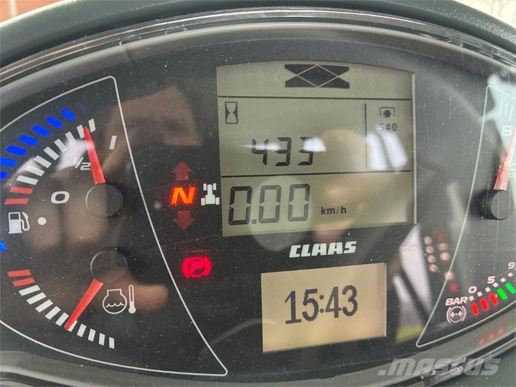 CLAAS Arion 660 Tractors