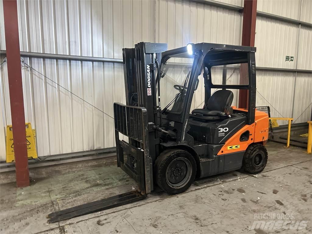Doosan D30S-5 Carretillas diesel