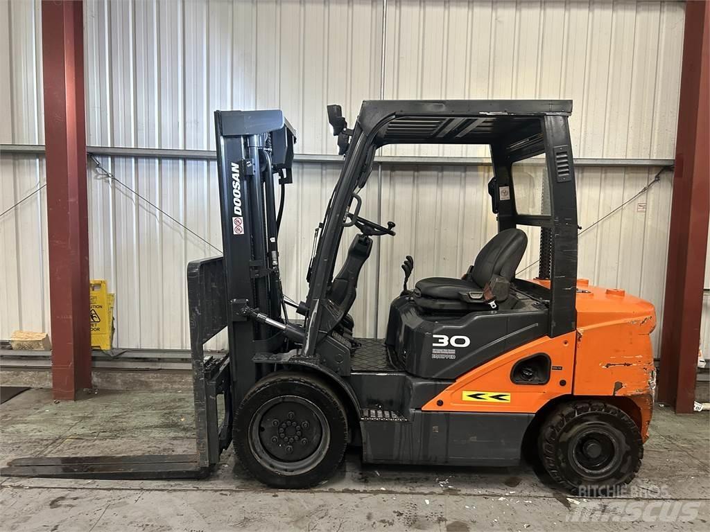 Doosan D30S-5 Carretillas diesel