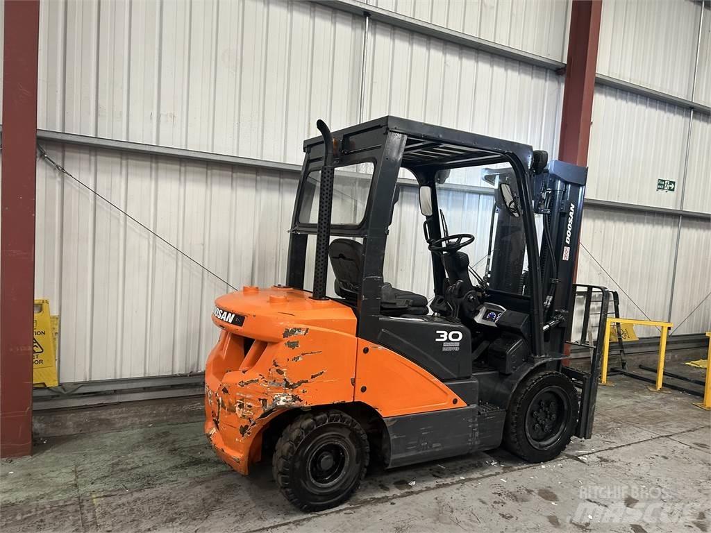 Doosan D30S-5 Carretillas diesel