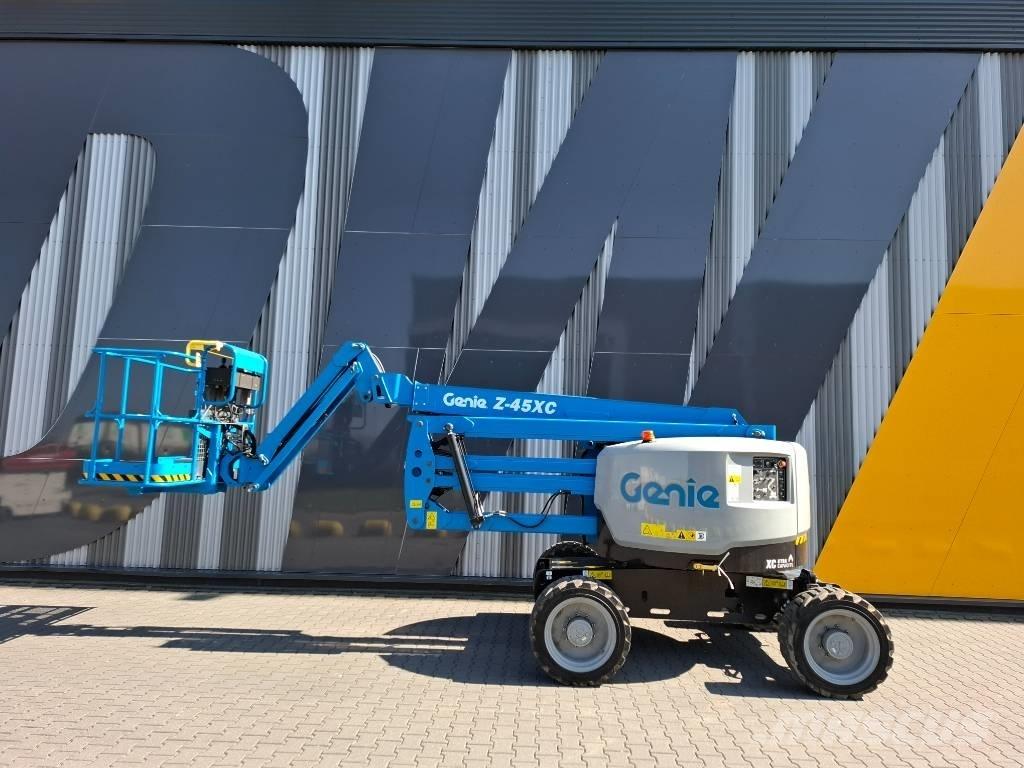 Genie Z45XC Plataforma de trabajo articulada