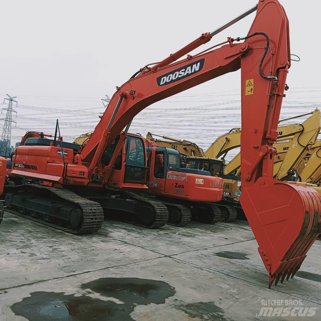 Doosan DX 300 LC Excavadoras de cadenas