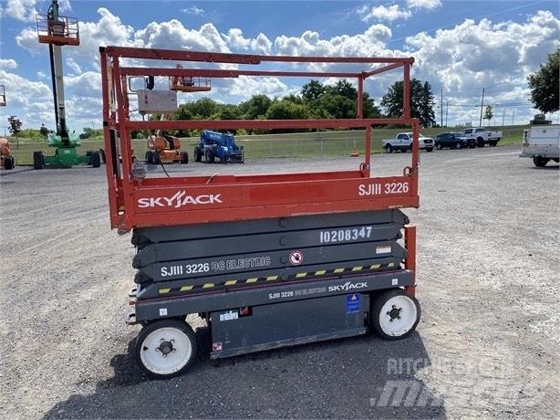 SkyJack SJ III 3226 Plataformas tijera