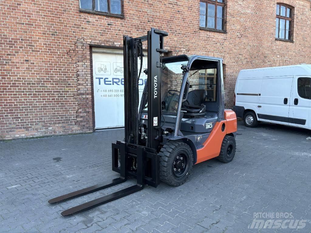 Toyota 06-8FDF30 Carretillas diesel