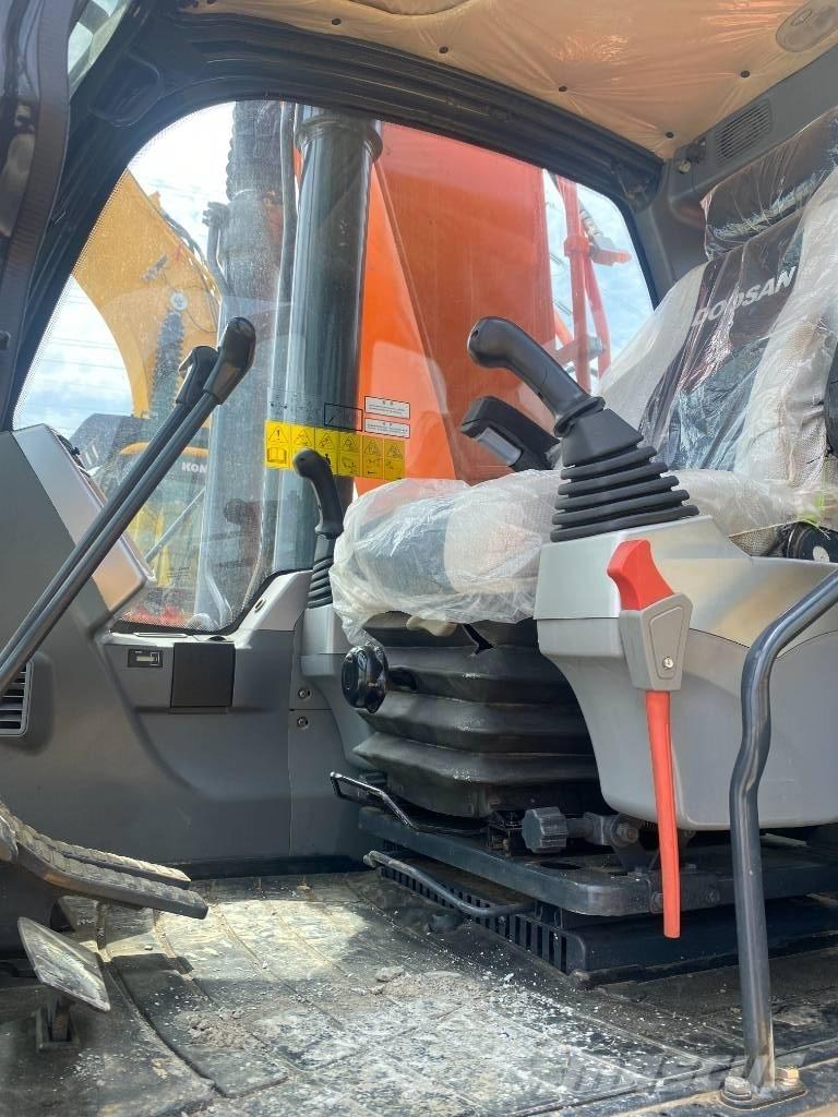 Doosan DX 300 Excavadoras de cadenas