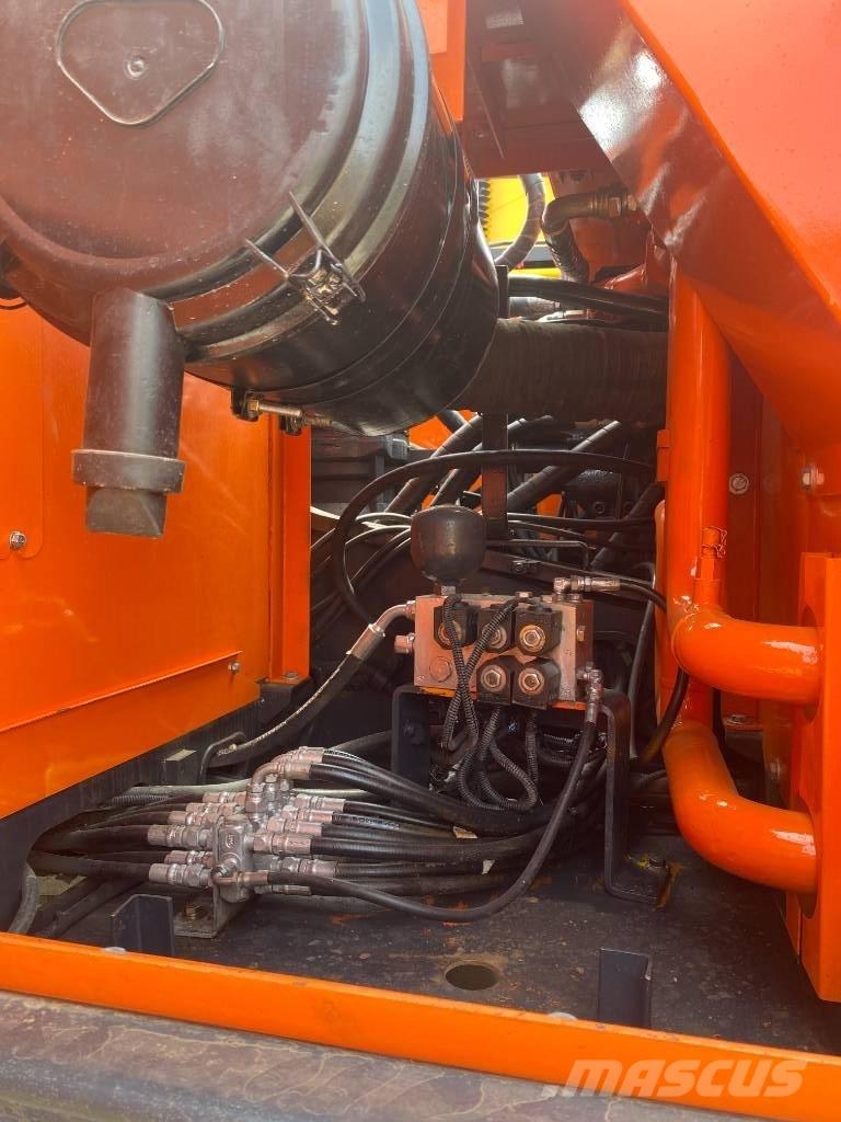 Doosan DX 300 Excavadoras de cadenas