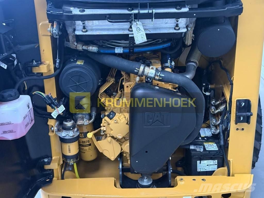CAT 216 B3 Minicargadoras