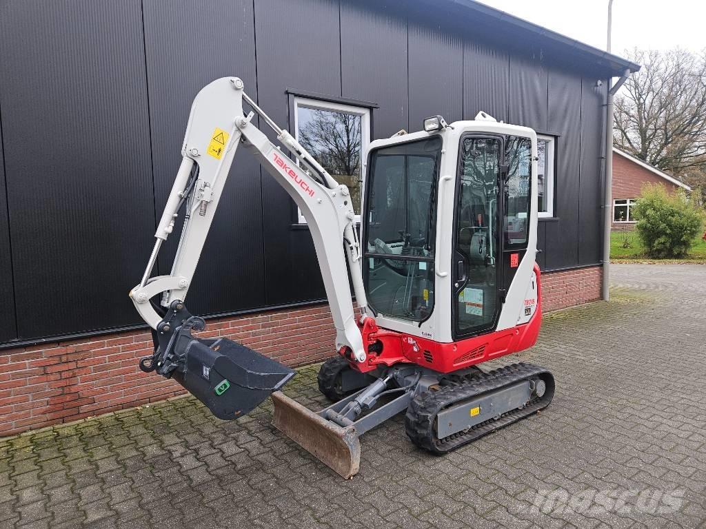 Takeuchi TB216 Mini excavadoras < 7t