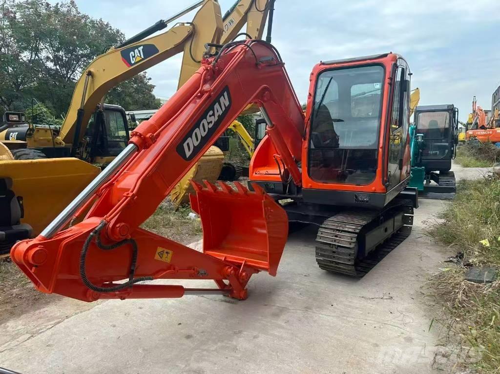 Doosan DX 75-9 C Excavadoras de cadenas