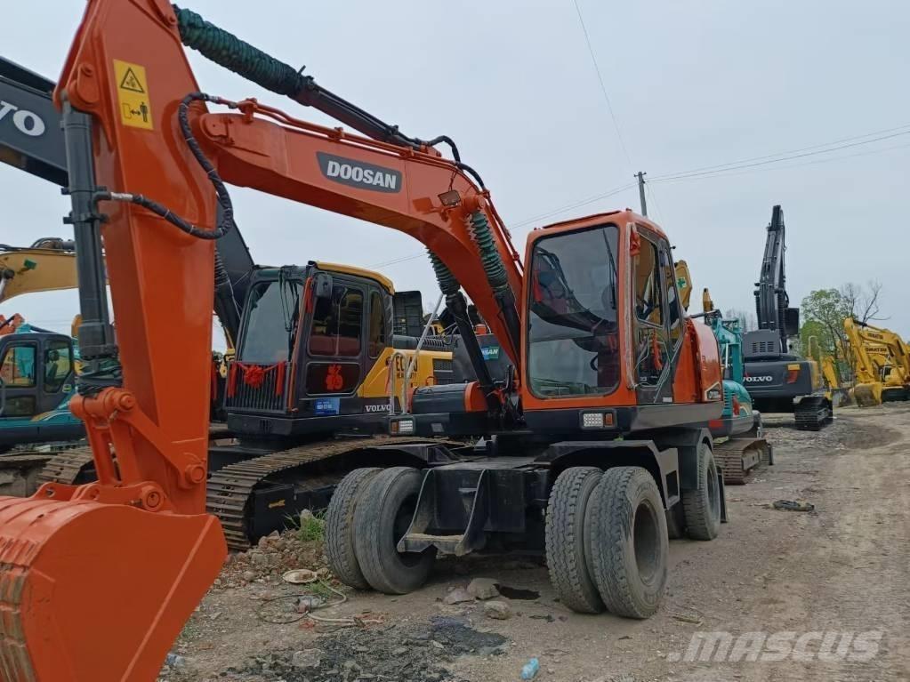 Doosan 150 W-7 Excavadoras de ruedas