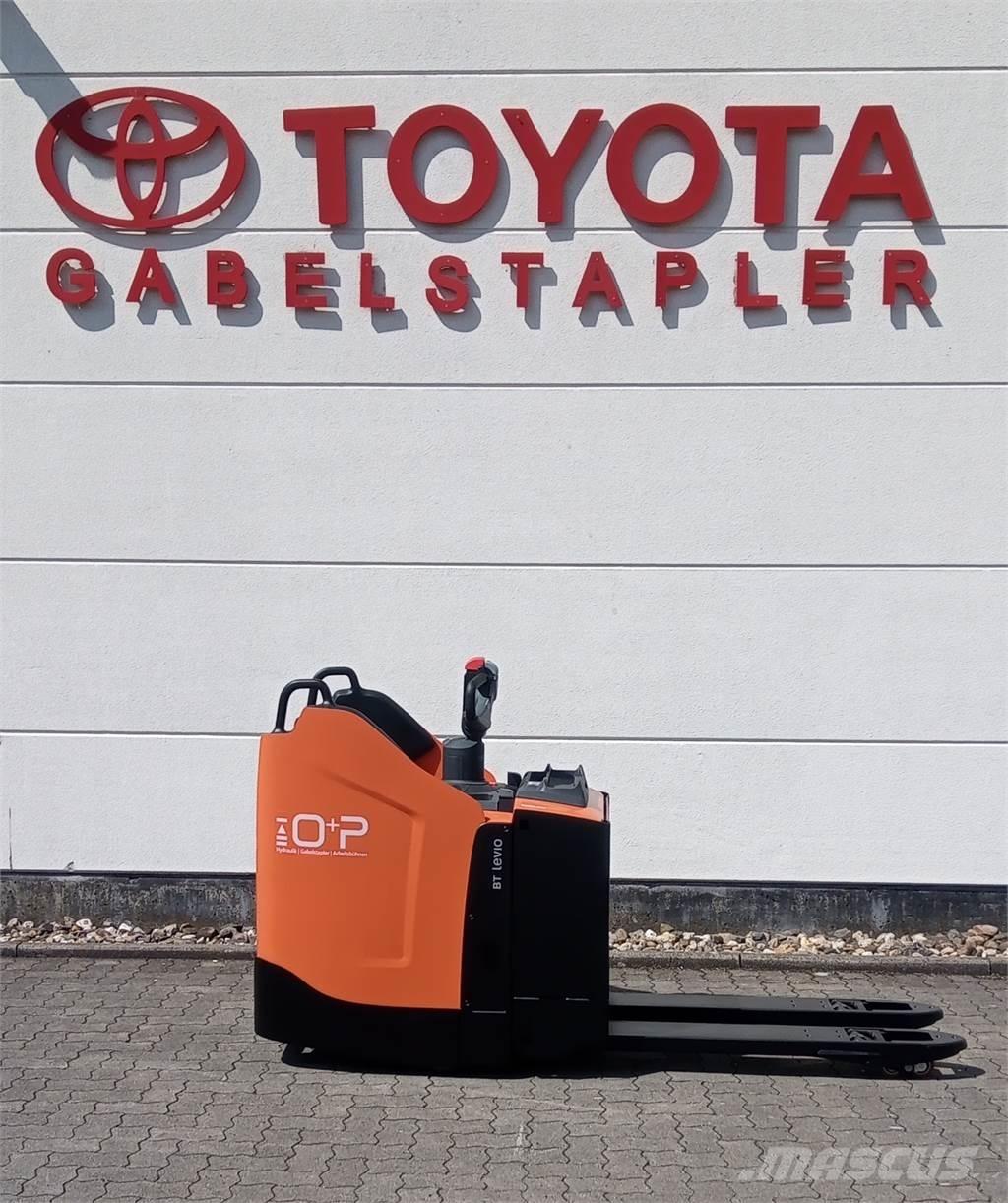 Toyota LPE 250 Apiladores eléctricos