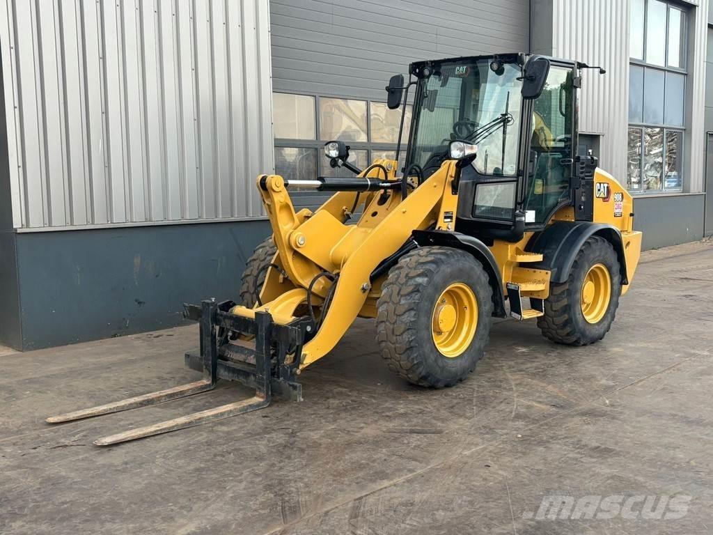 CAT 908 Cargadoras sobre ruedas