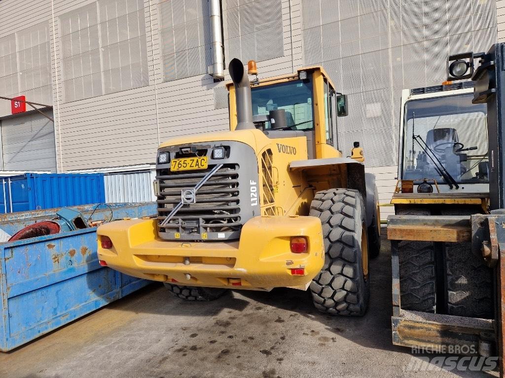 Volvo L 120 F Cargadoras sobre ruedas