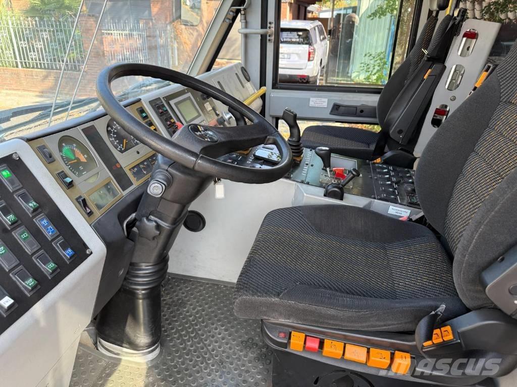 MAN X 1000 , 8 x 8 Camiones de Bomberos