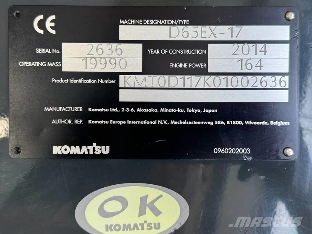 Komatsu D 65 EX-17 Buldozer sobre oruga