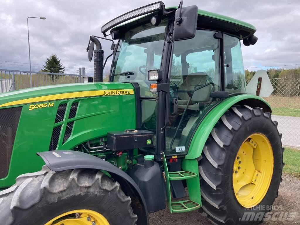 John Deere 5085 M Tractores