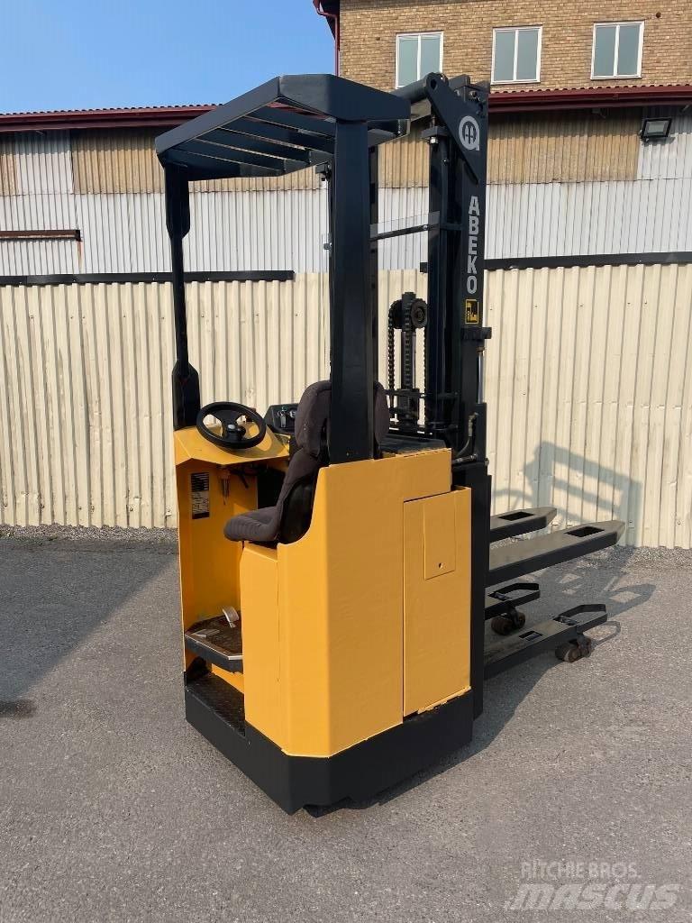 Abeko SKY16SV TFY Apiladores eléctricos autopropulsados