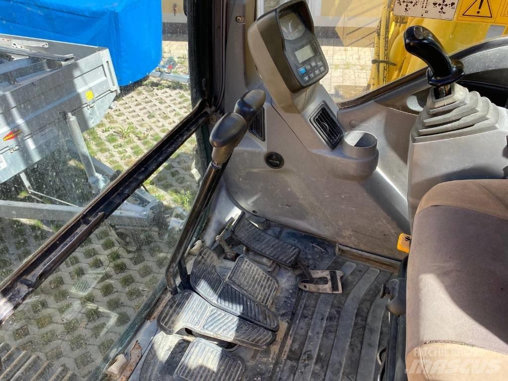 New Holland E 215 Excavadoras de cadenas