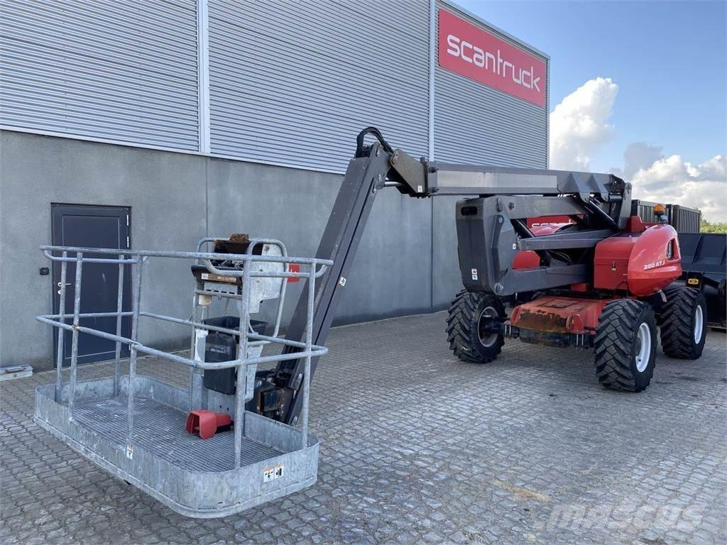 Manitou 200ATJ RC Plataforma de trabajo articulada