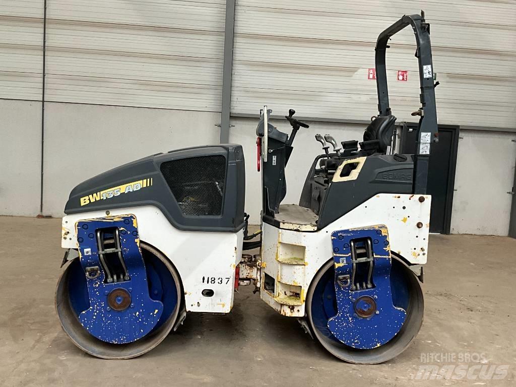 Bomag BW 135 AD-5 Rodillos de doble tambor