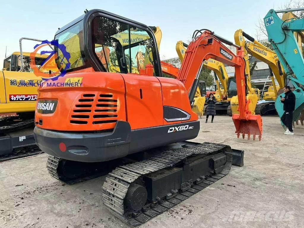 Doosan DX 60 Mini excavadoras < 7t