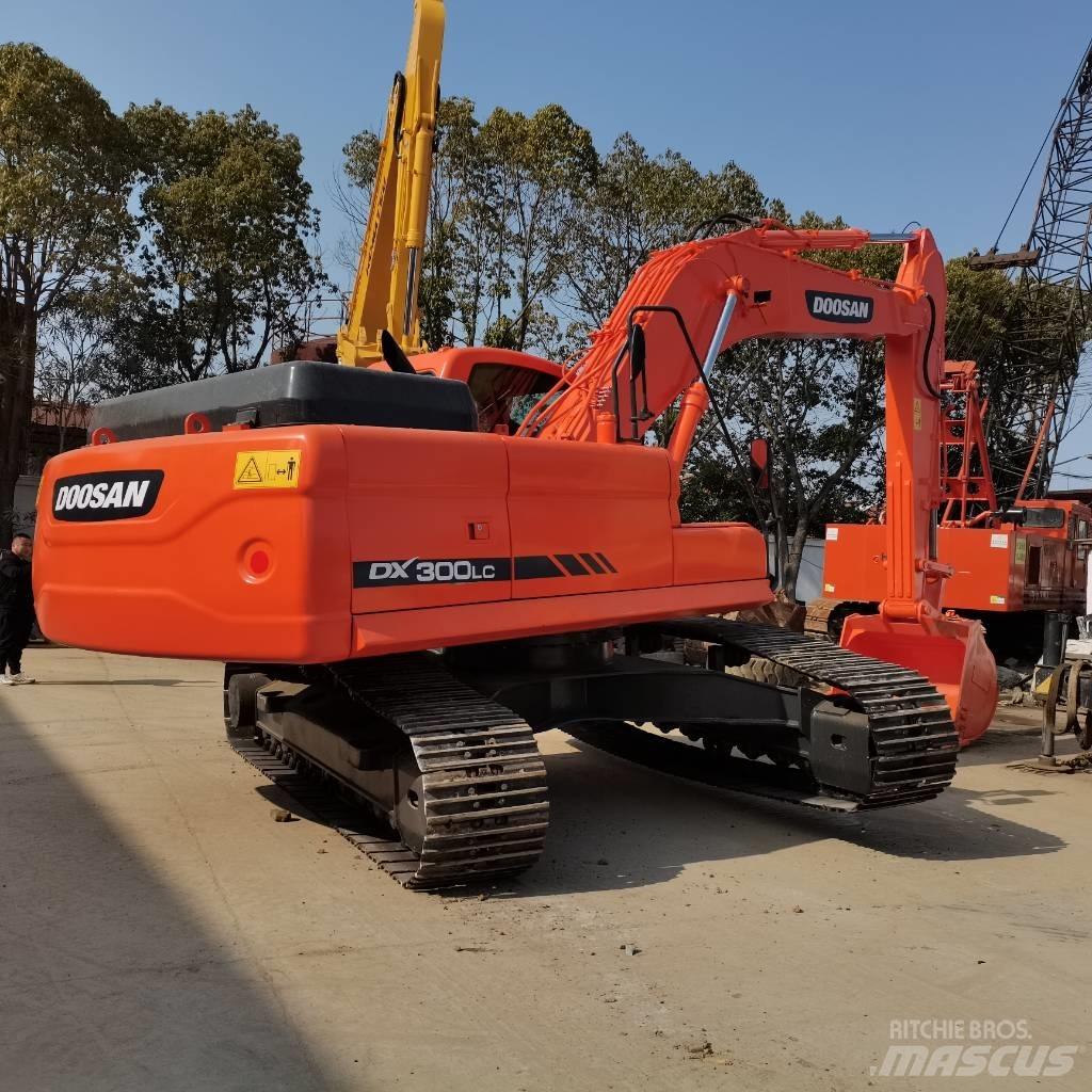 Doosan DX 300 LC Excavadoras de cadenas