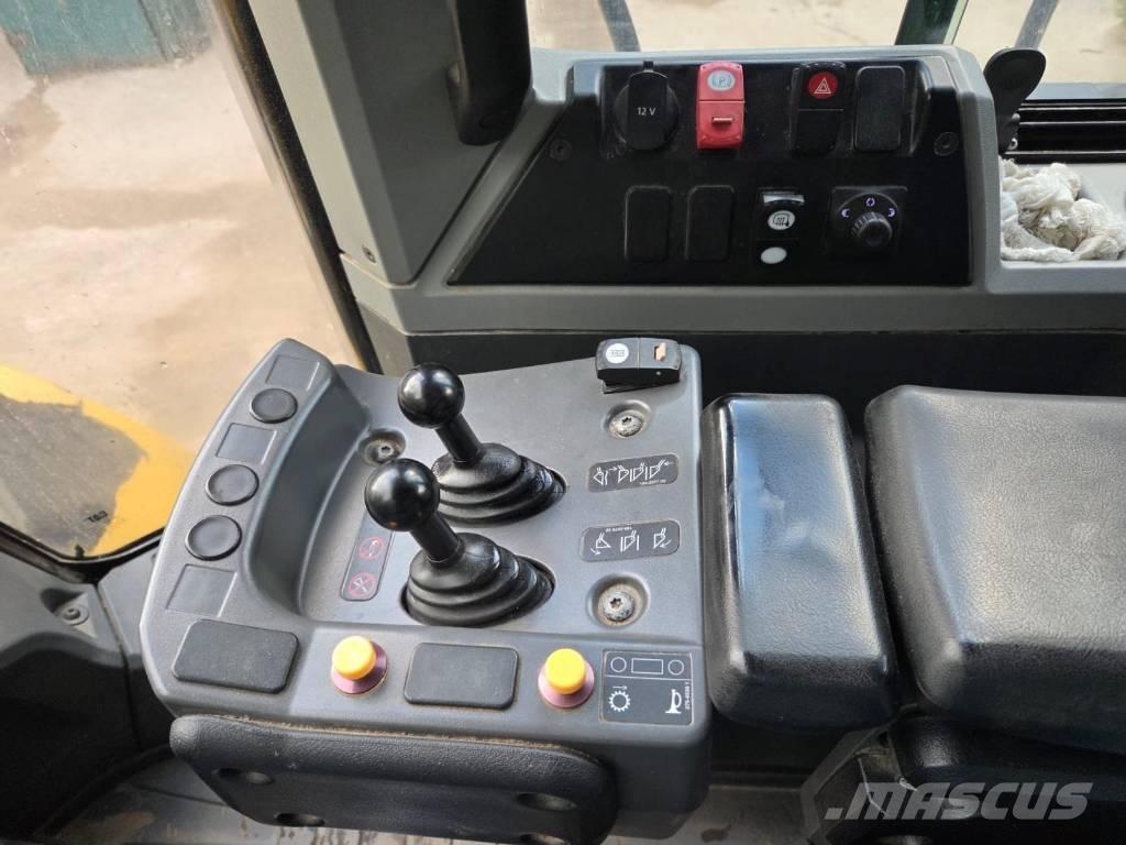 CAT 960M Cargadoras sobre ruedas