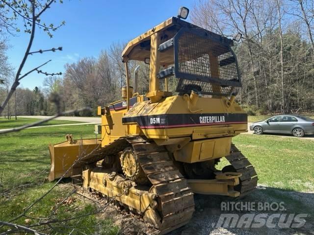 CAT D 5 M XL Buldozer sobre oruga