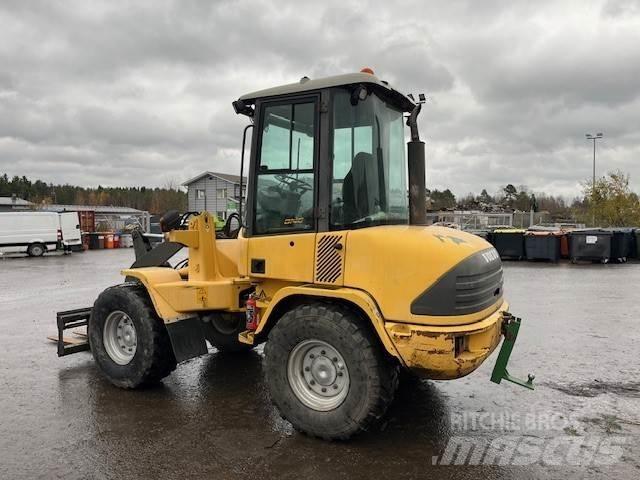 Volvo L30B-Z/S Cargadoras sobre ruedas