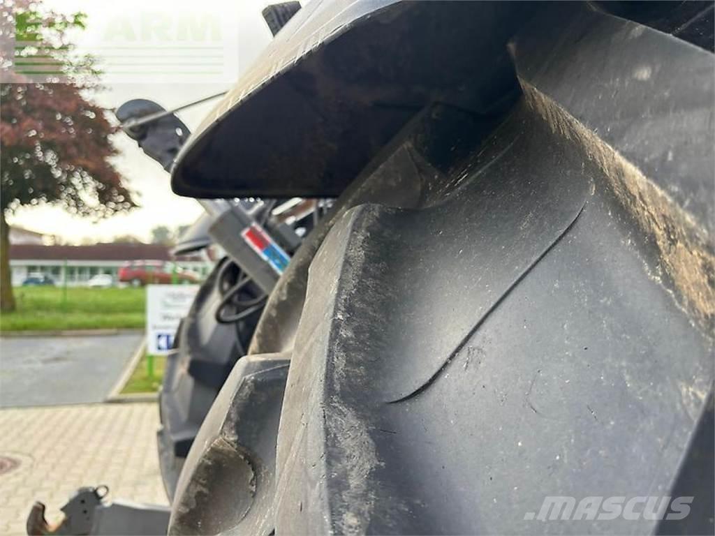 Valtra q265 Tractores