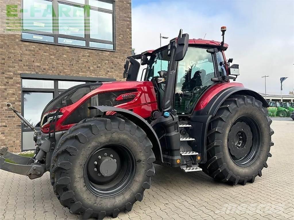Valtra q265 Tractores