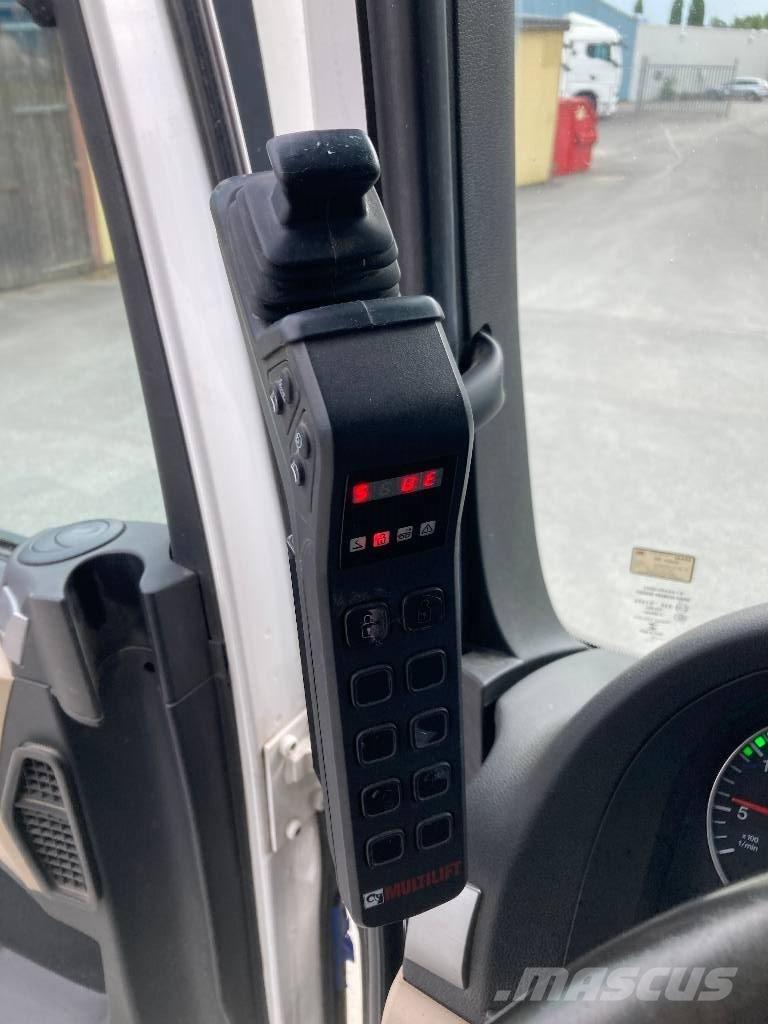 MAN TGX 26.500 6X2 Camiones polibrazo