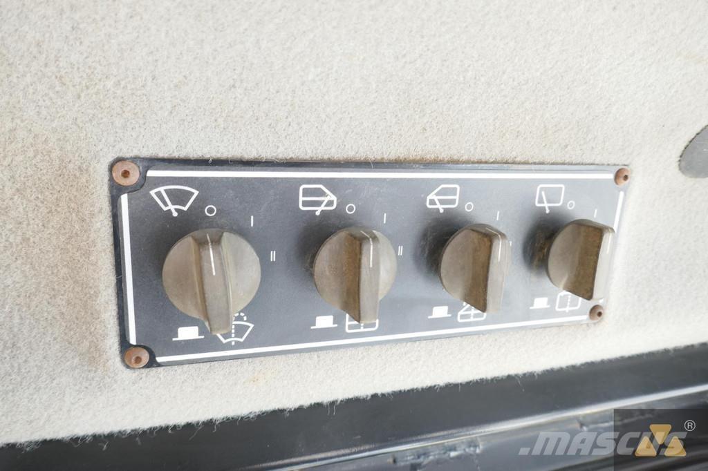 CAT D6T LGP Buldozer sobre oruga