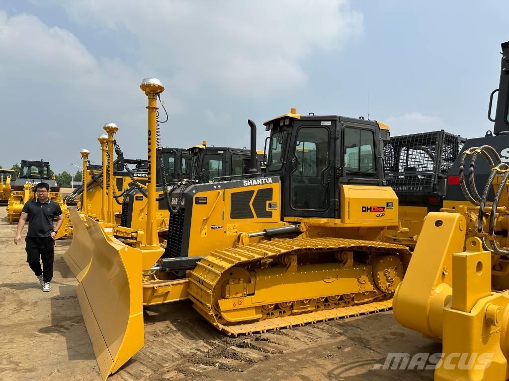 Shantui DH 13 Buldozer sobre oruga