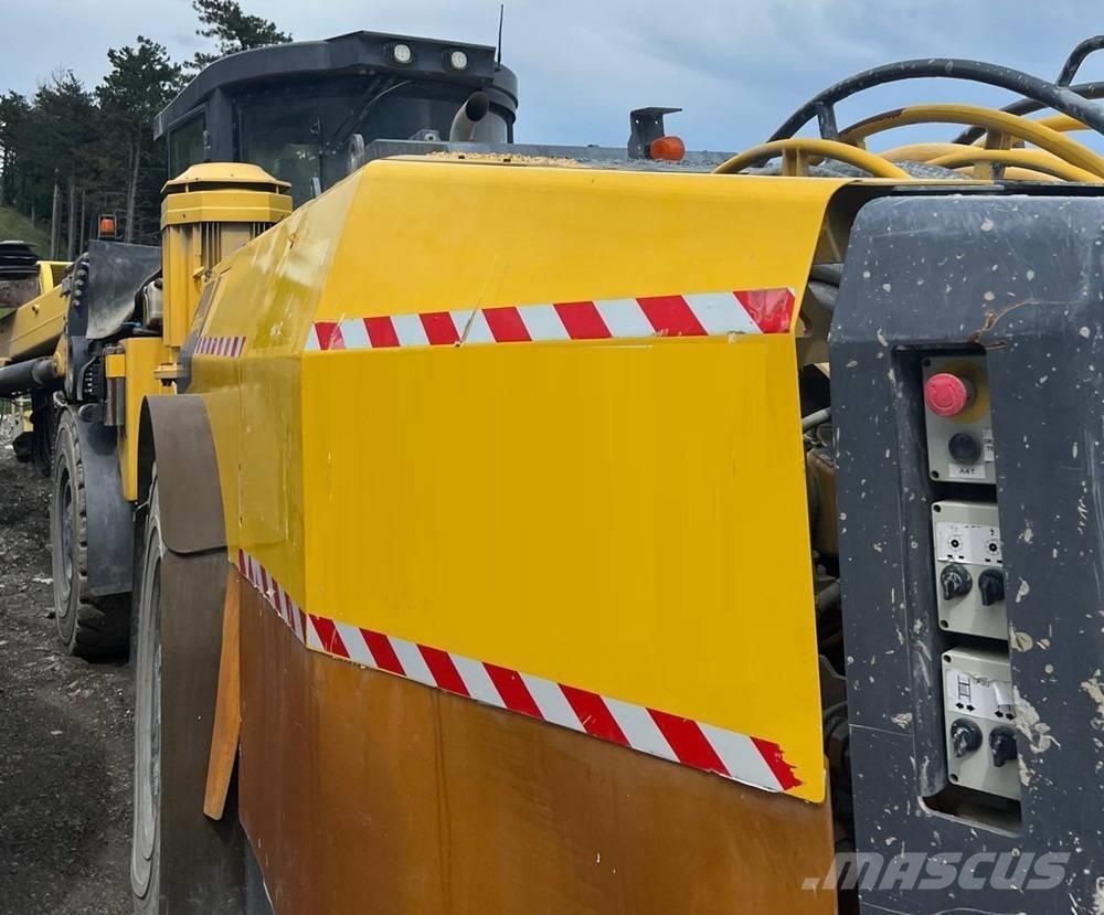 Epiroc E2C Perforadores de túneles y minería subterránea
