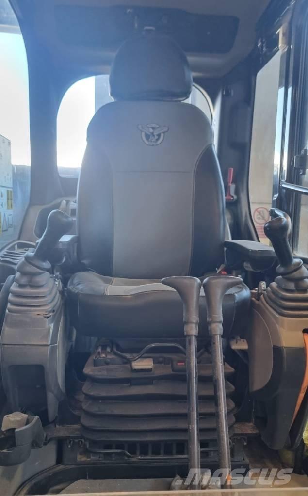 CASE CX 210 D Excavadoras de cadenas